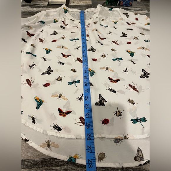 Kismet Multicolor Insect Pattern Blouse - Picture 7 of 9